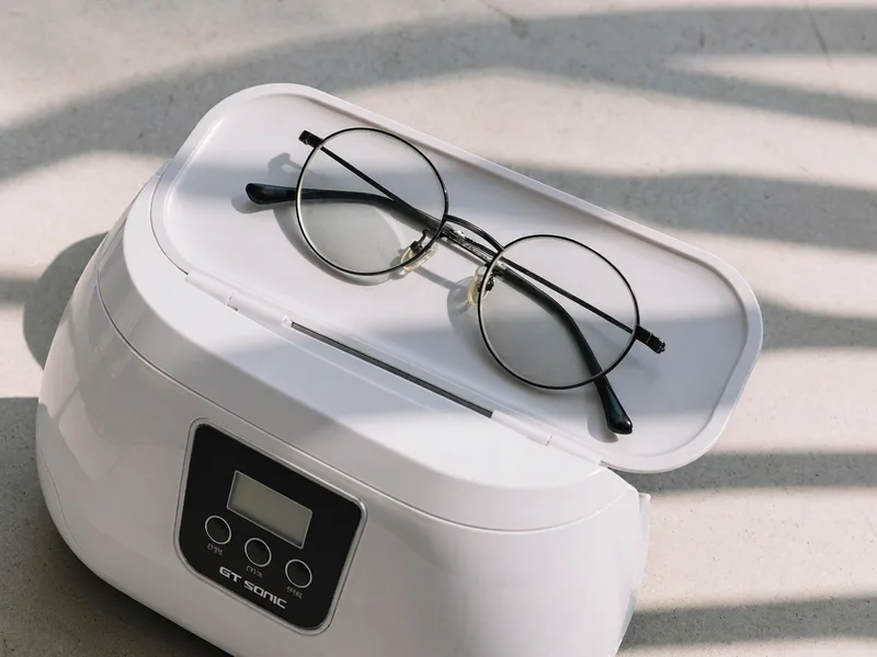 Eyeglasses
