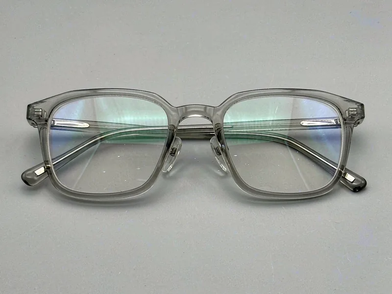 Eyeglasses
